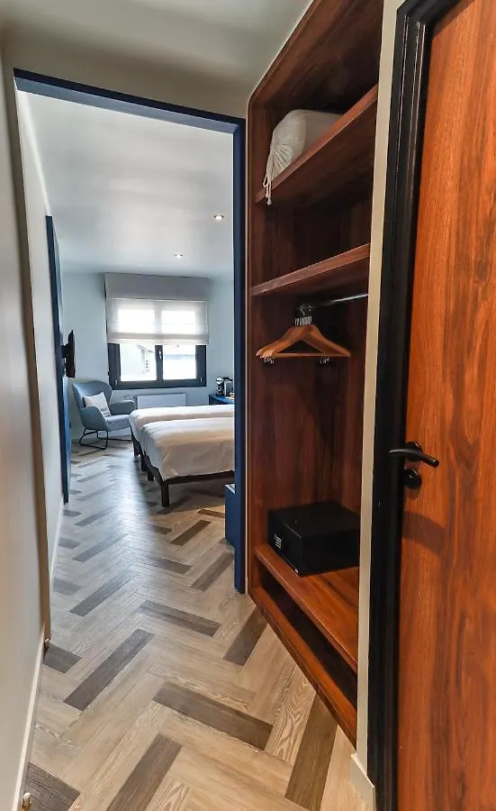 Logis Hotel Du Parc Perros-Guirec France